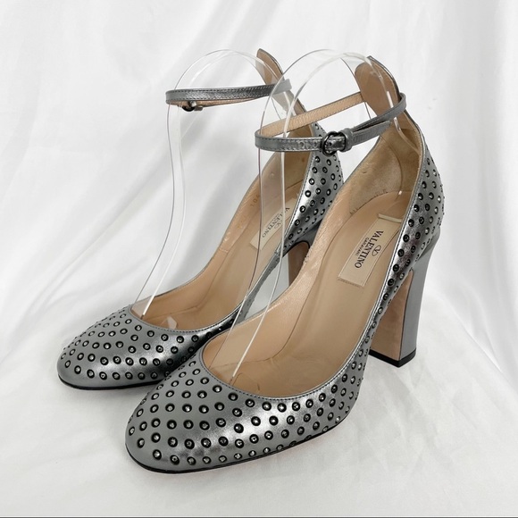Valentino Garavani Tango Crystal Embellished Metallic Leather Pumps Silver - Picture 5 of 12